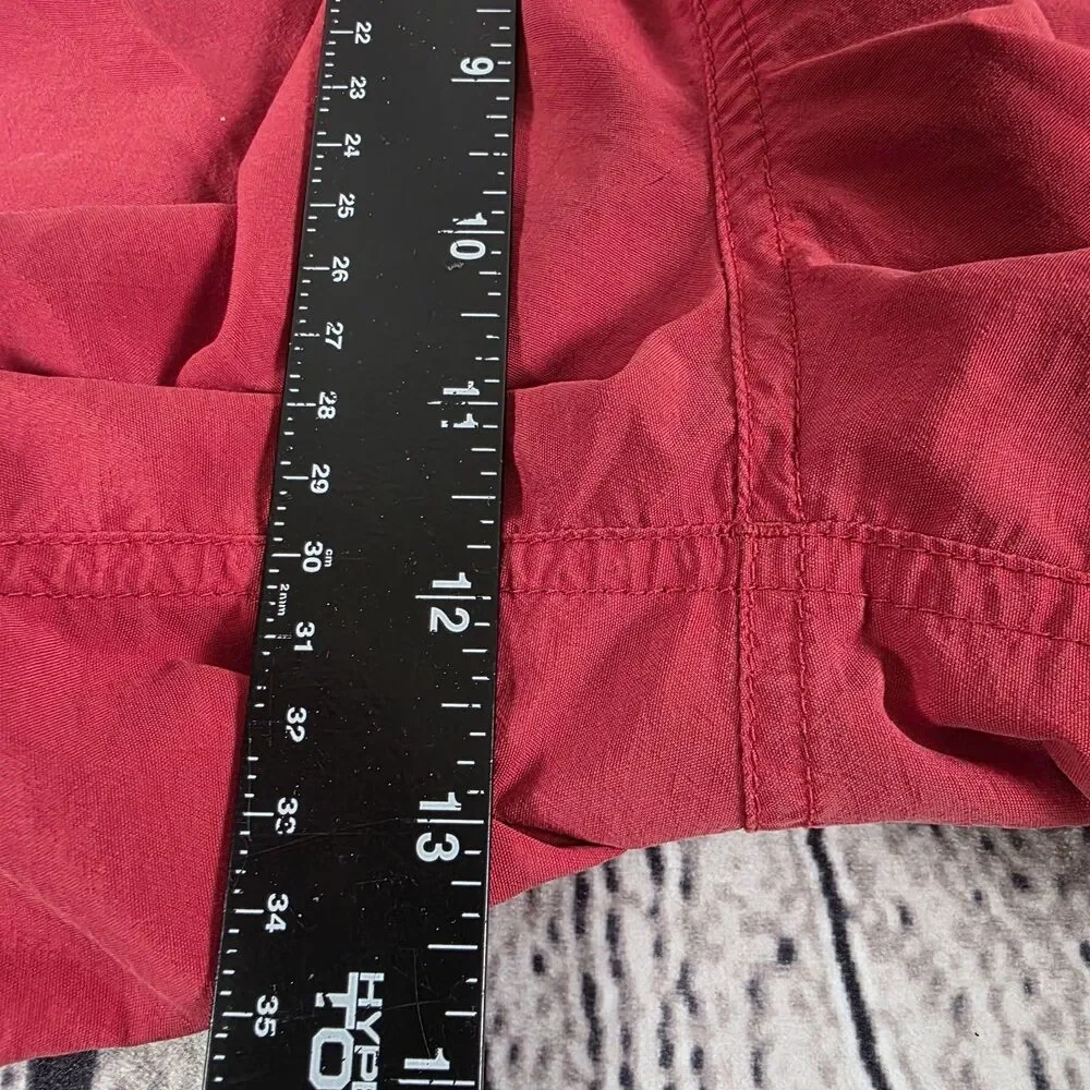 The North Face Men's Large Red Lined Nylon Shorts
